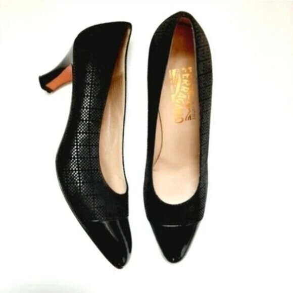 SALVATORE FERRAGAMO Classic Black Heel Pumps Sz 8.5 AA - Picture 1 of 10
